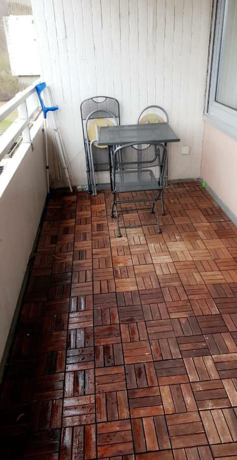 Sehr Schöne drei Zimmer Delüx Wohnung in Sindelfingen Exterior foto